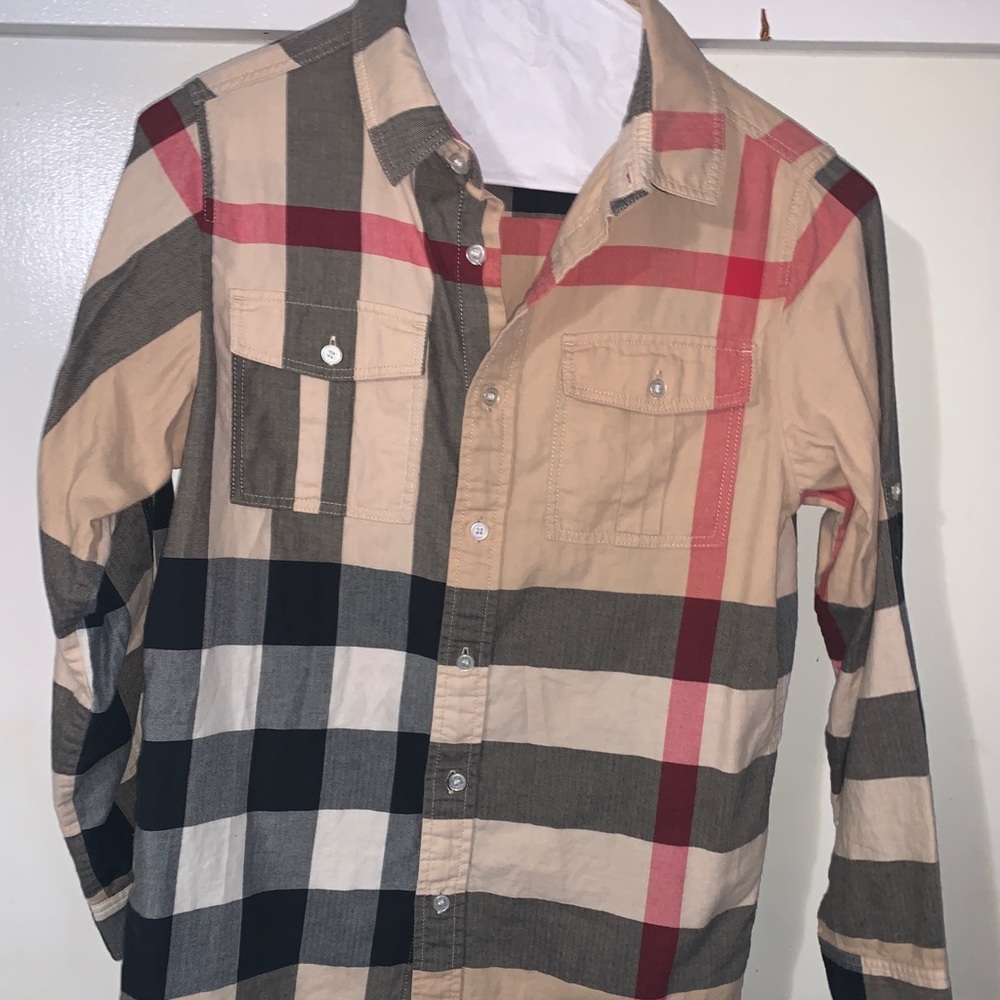 button down long sleeve shirt